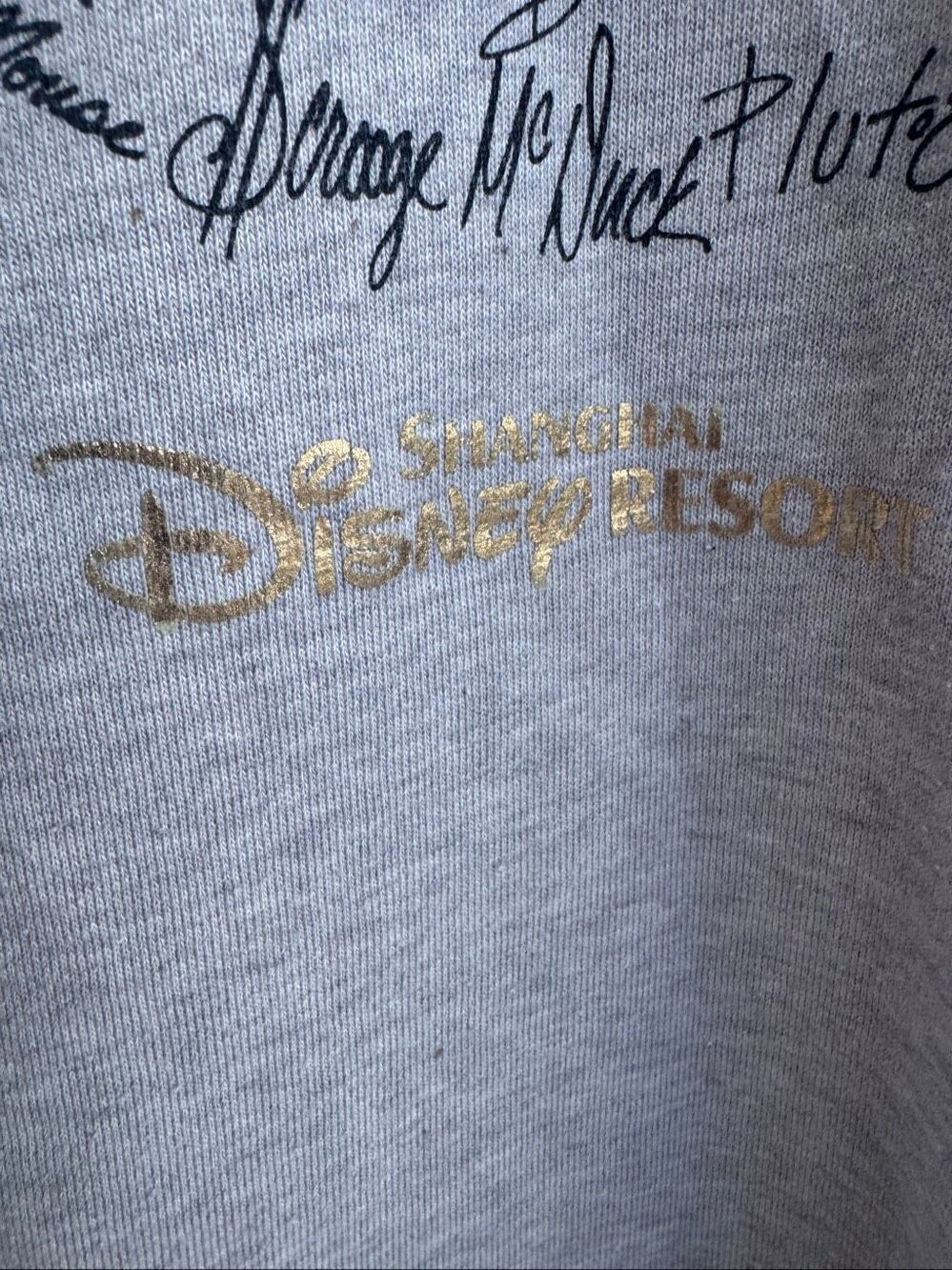 Shanghai China Disneyland Resort grey soft sweater women’s Mickey Mouse ears cha
